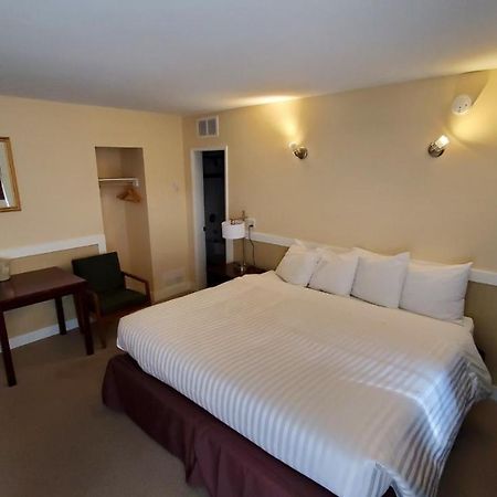 Comox Valley Inn&Suites Courtenay Extérieur photo