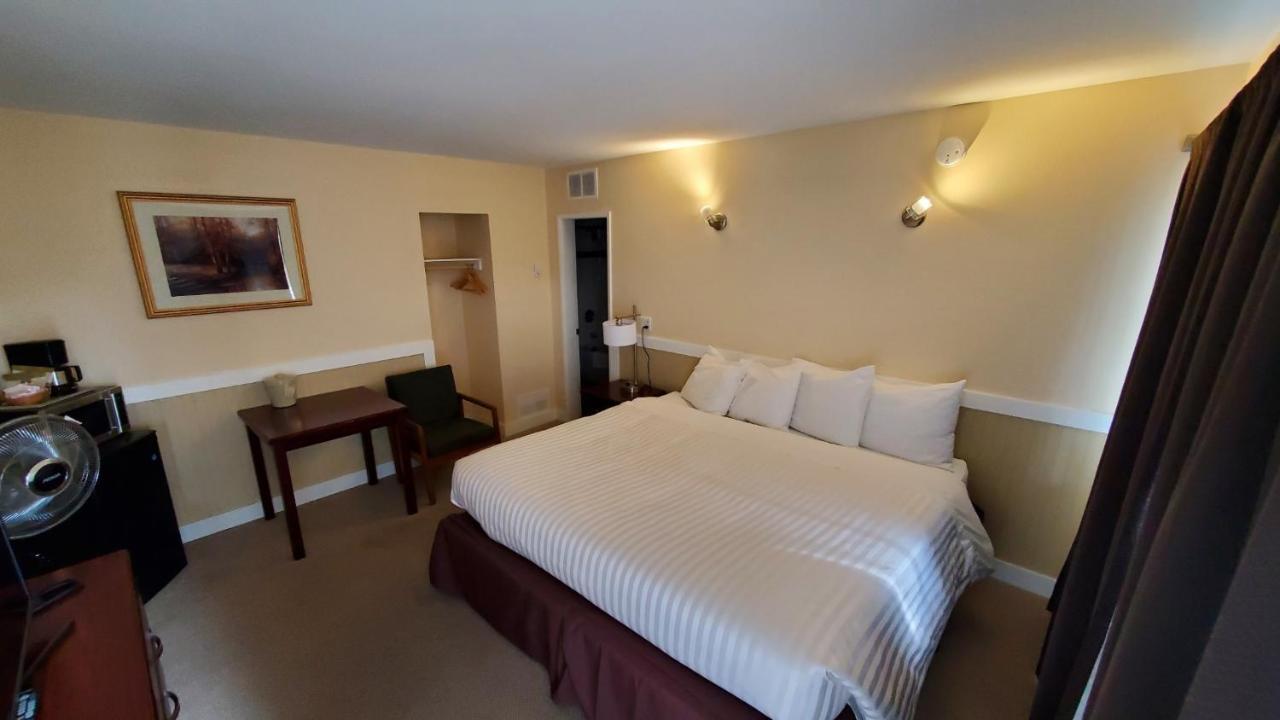 Comox Valley Inn&Suites Courtenay Extérieur photo