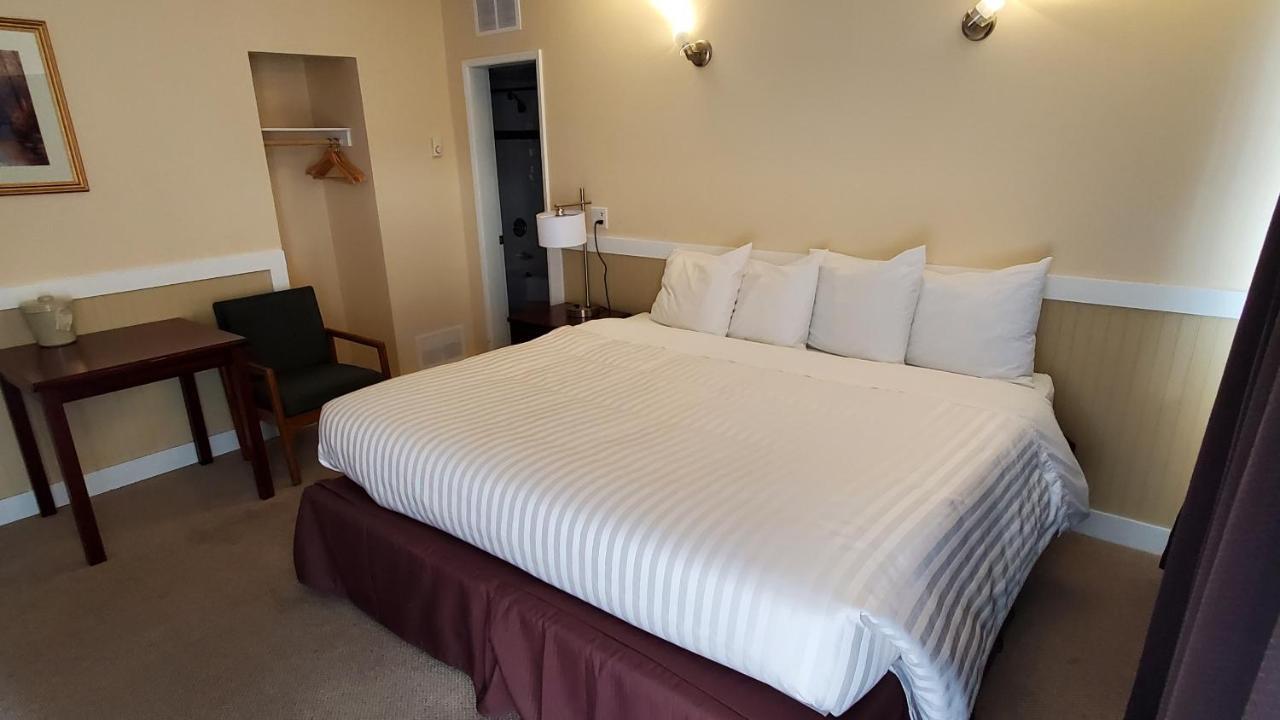 Comox Valley Inn&Suites Courtenay Extérieur photo